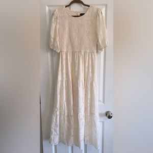 Short sleeved floral lace dress